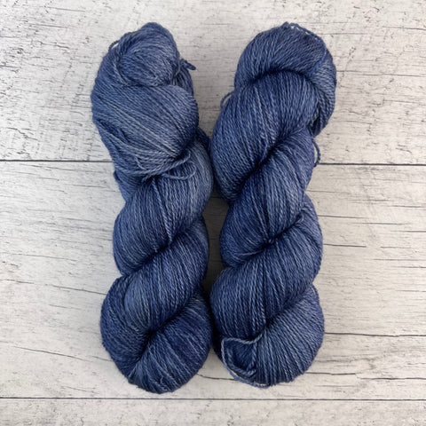 Lac gelé - Laine grosseur lace merino/cachemire/soie, prête à partir