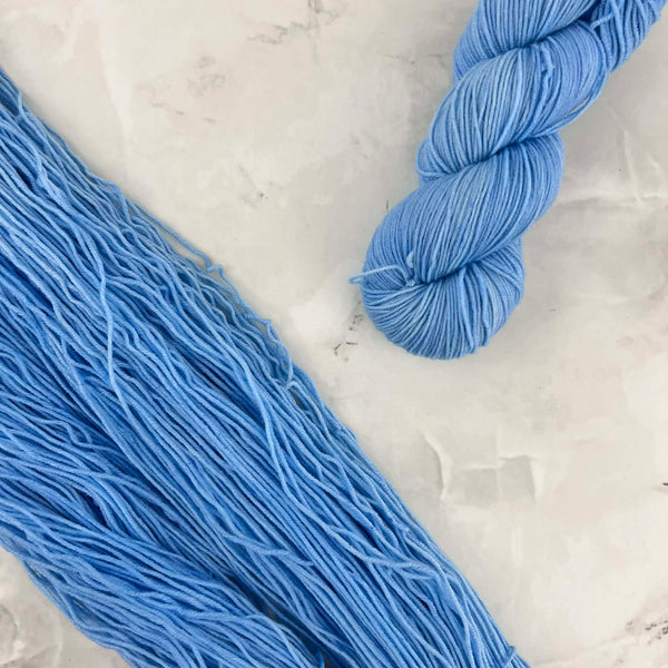 Myosotis - Laine grosseur fingering SW merino/nylon, prête à partir