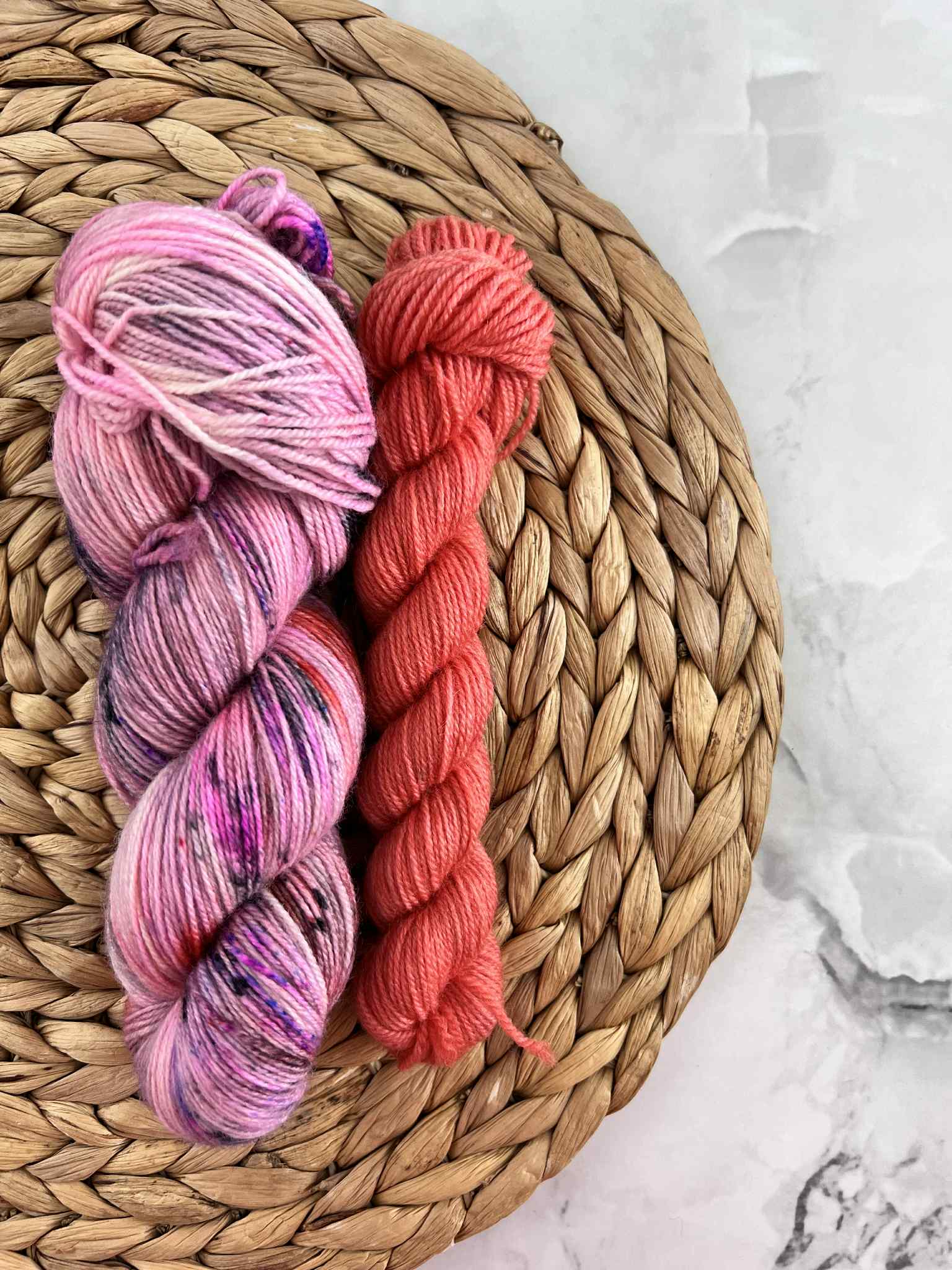 Sorcière (115g) + Pavot (25g) - Ensemble de laine pour bas SW BFL/nylon, prête à partir