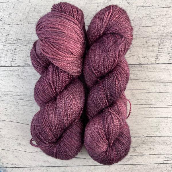 Bottine - Laine grosseur lace merino/cachemire/soie, prête à partir