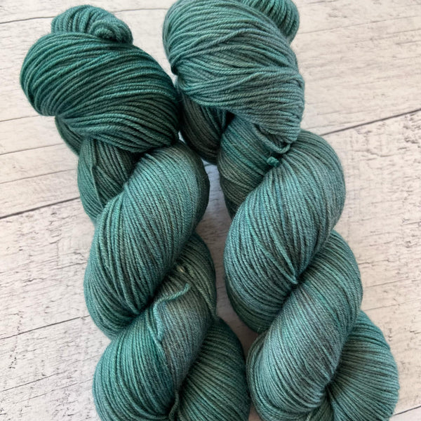 Sapin - Laine grosseur fingering SW merino/nylon, prête à partir