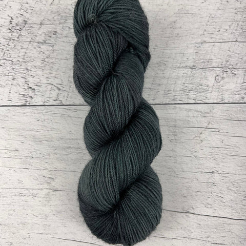 Taïga - Laine grosseur fingering superwash BFL/nylon, prête à partir