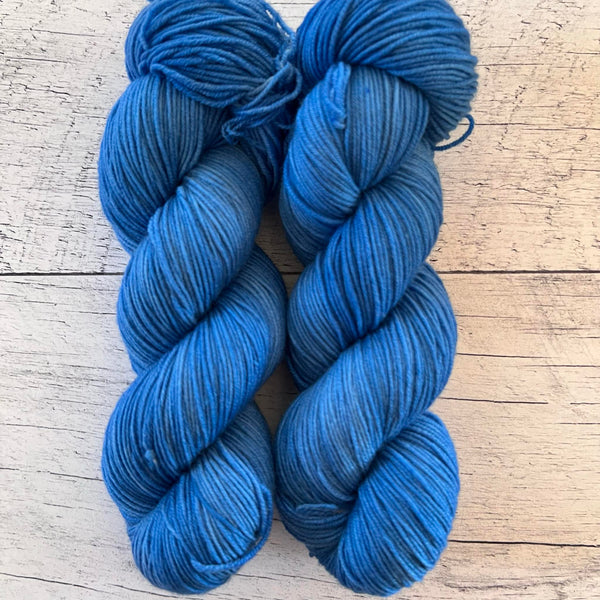 Surf - Laine grosseur fingering SW merino/nylon, prête à partir