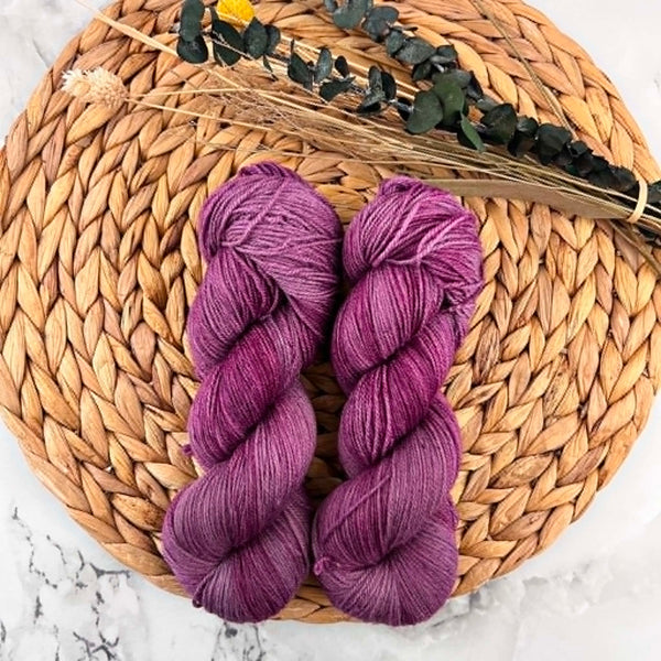 Dahlia - Laine grosseur fingering non SW merino/BFL/nylon, prête à partir