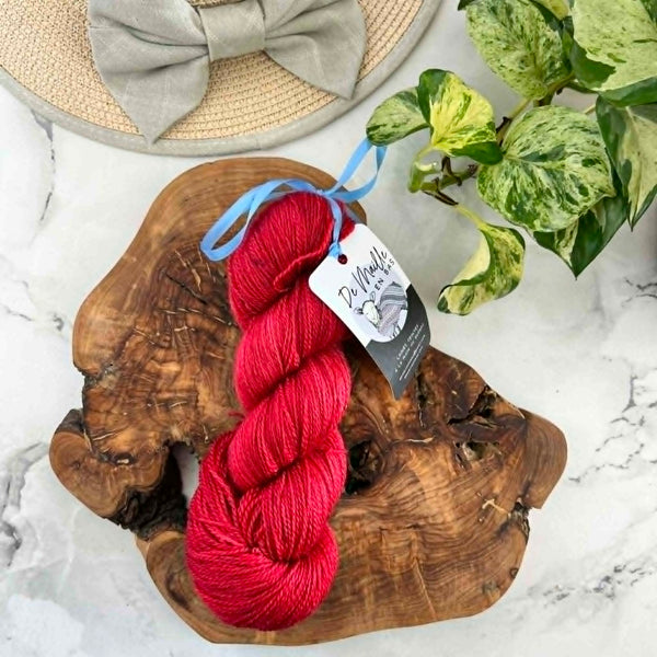 Ô Canada (LIQUIDATION - petits défauts) - Laine grosseur lace merino/cachemire/soie, prête à partir