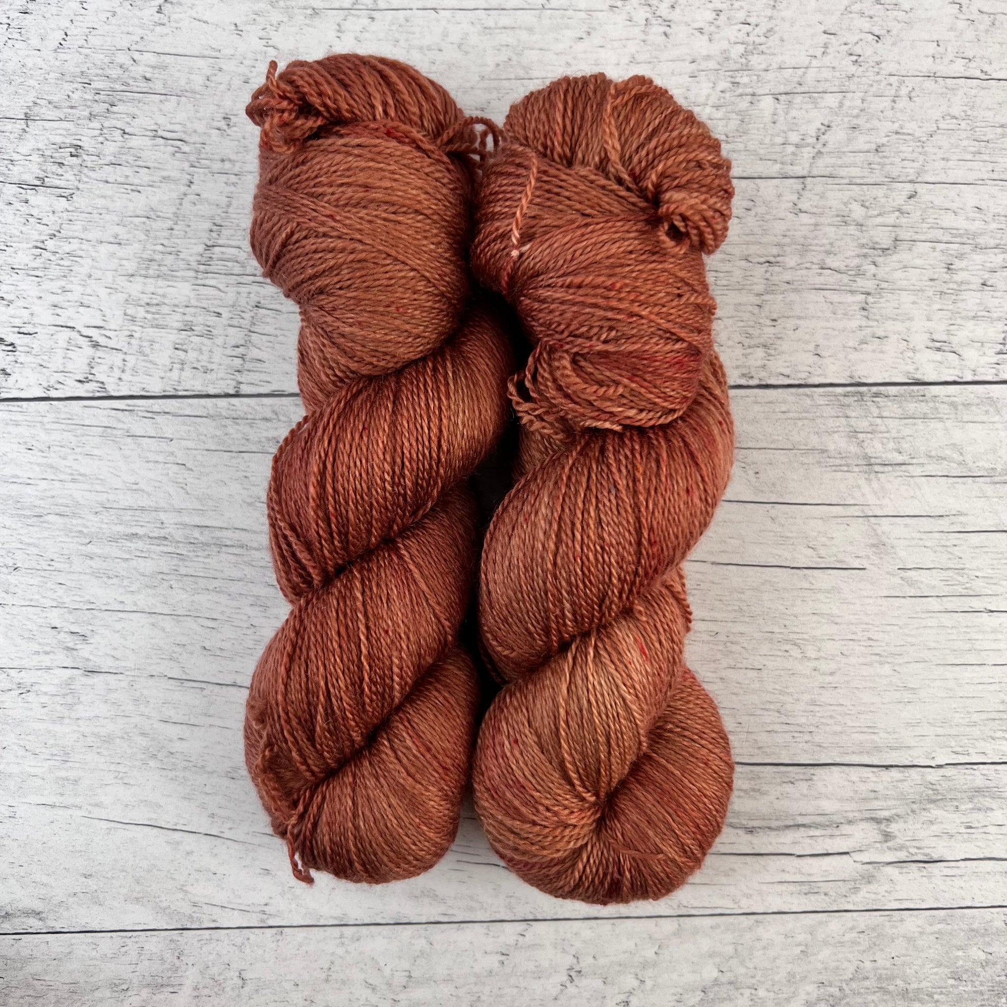 Poulin - Laine grosseur lace merino/cachemire/soie, prête à partir