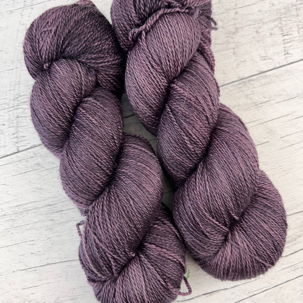 Morphée - Laine grosseur lace merino/cachemire/soie, prête à partir