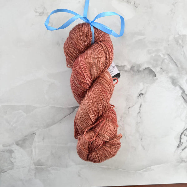 LIQUIDATION (petits défauts) Poulin - Laine grosseur lace merino/cachemire/soie, prête à partir