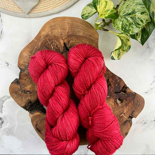 Ô Canada - Laine grosseur lace merino/cachemire/soie, prête à partir