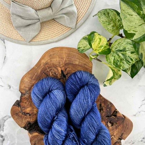 Novembre - Laine grosseur lace merino/cachemire/soie, prête à partir