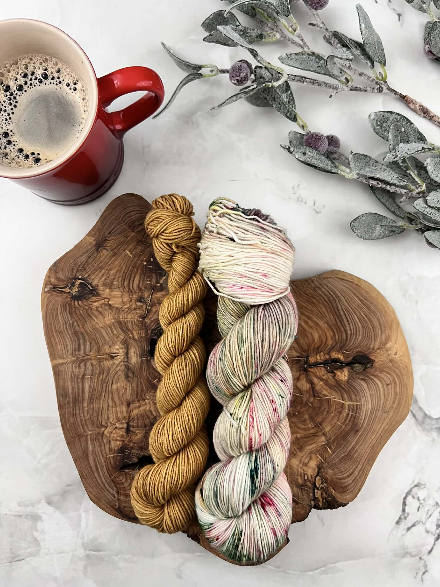 Matin de Noël (115g) + Tournesol (35g) - Ensemble de laine pour bas SW merino/nylon, prête à partir