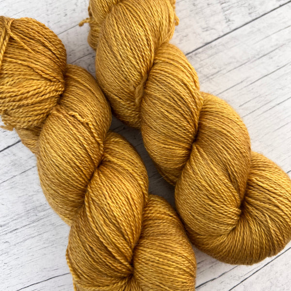 Tournesol - Laine grosseur lace merino/cachemire/soie, prête à partir