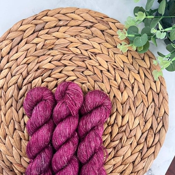 Merlot - Laine grosseur DK bébé alpaga/soie/lin non SW, prête à partir