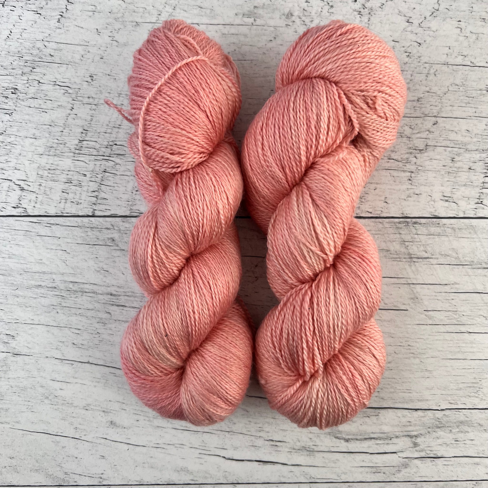 Floraison - Laine grosseur lace merino/cachemire/soie, prête à partir
