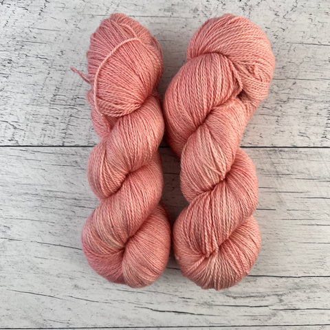Floraison - Laine grosseur lace merino/cachemire/soie, prête à partir