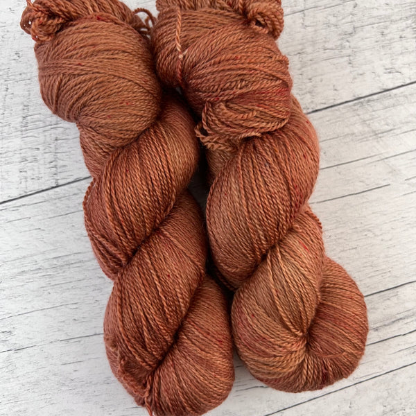 Poulin - Laine grosseur lace merino/cachemire/soie, prête à partir