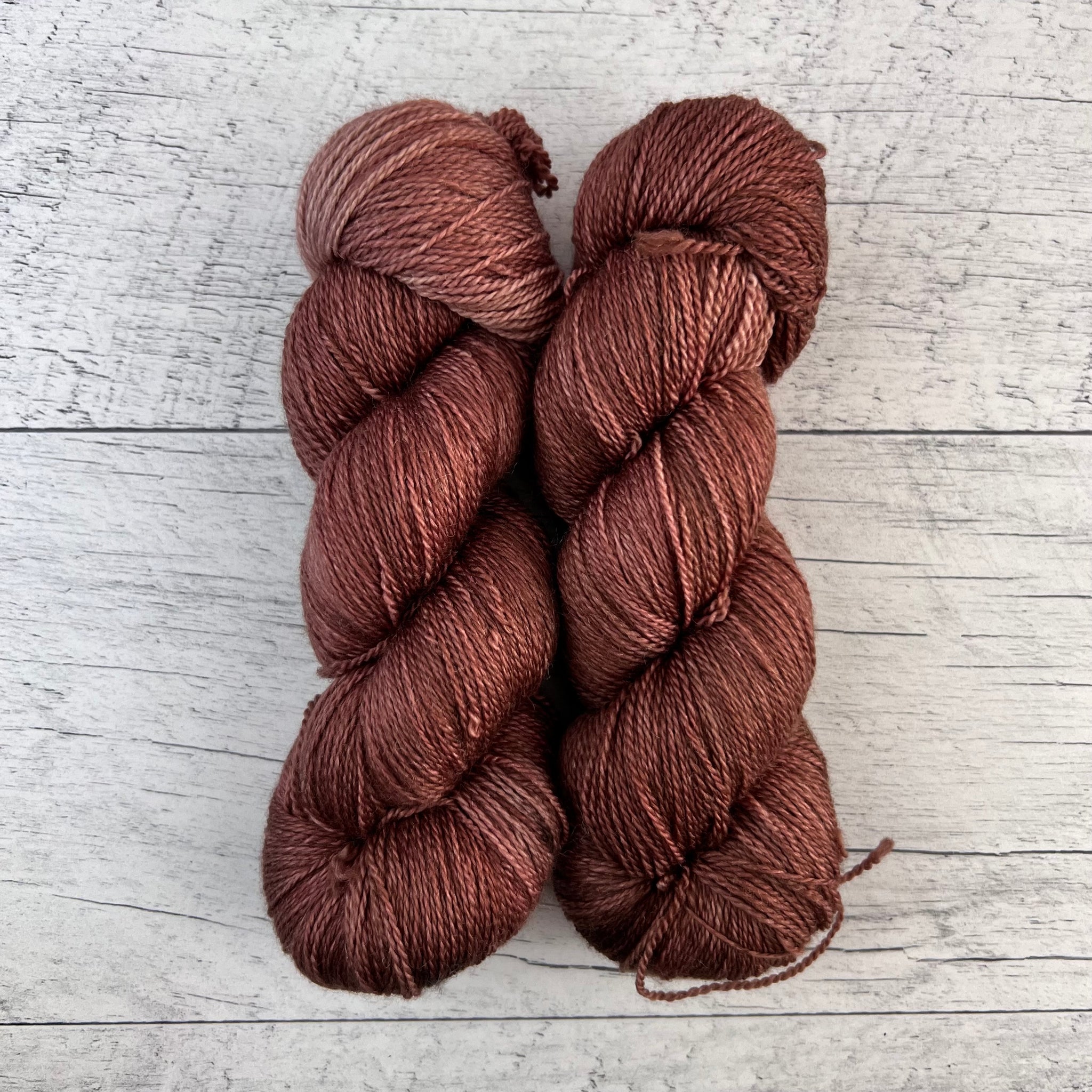 Noisette - Laine grosseur lace merino/cachemire/soie, prête à partir