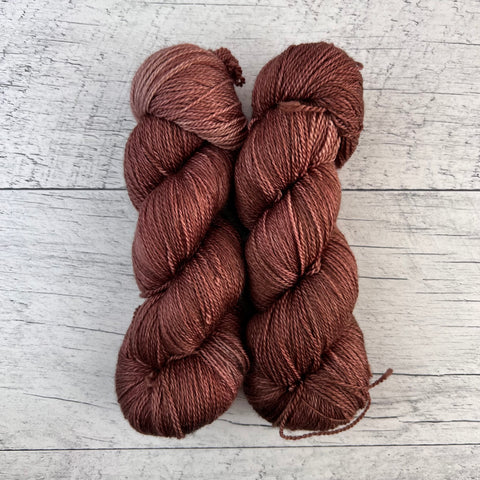 Noisette - Laine grosseur lace merino/cachemire/soie, prête à partir