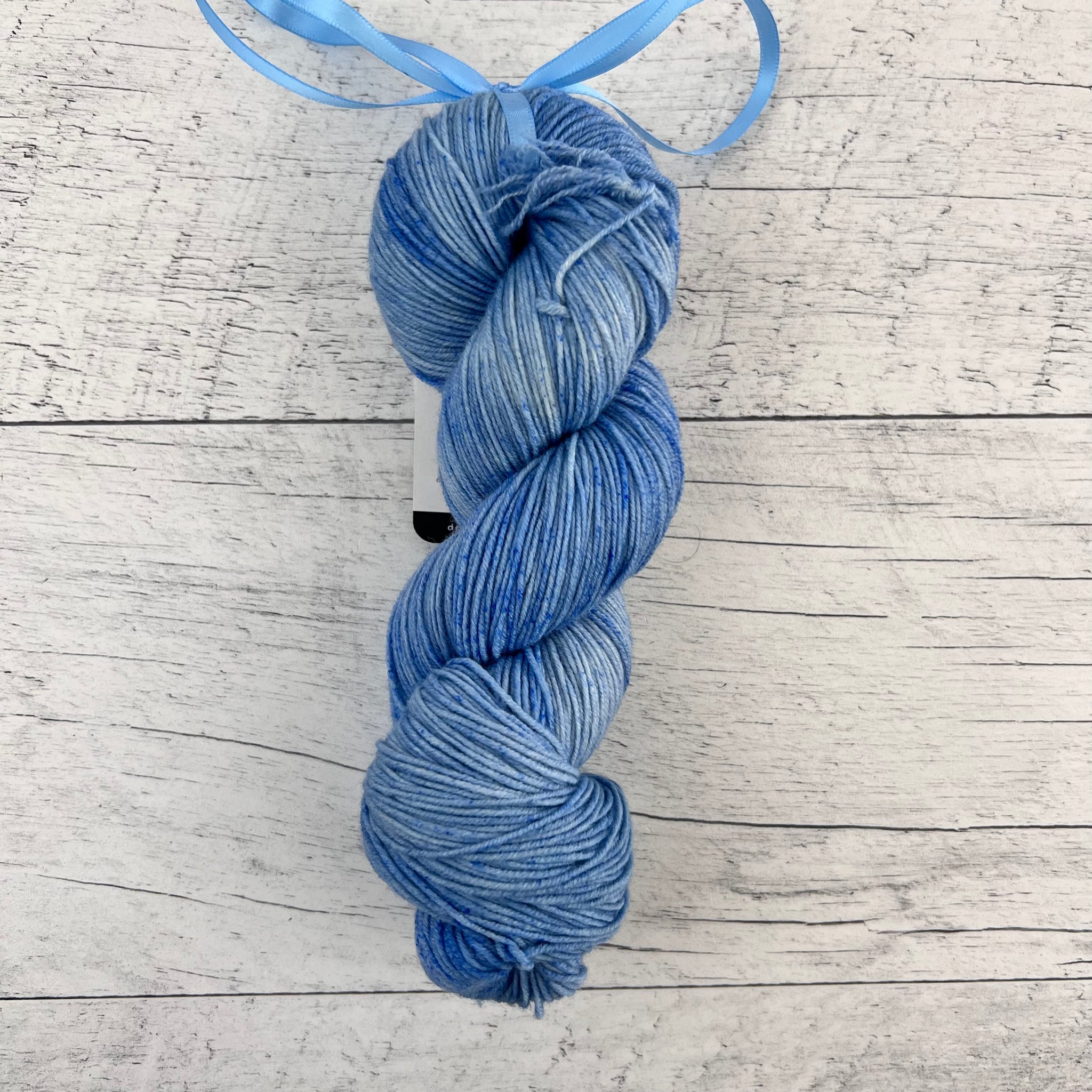 Laine mystère janvier 2025 - Laine grosseur fingering SW merino/nylon, prête à partir