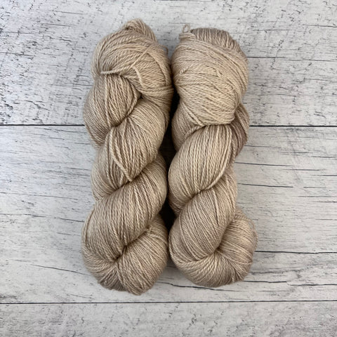 Gadoue - Laine grosseur lace merino/cachemire/soie, prête à partir
