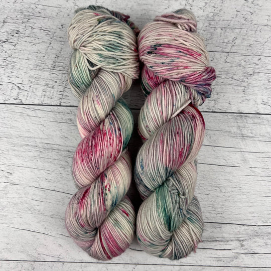 Lutin coquin (115g) + Traîneau (25g) - Ensemble de laine pour bas SW BFL/nylon, prête à partir