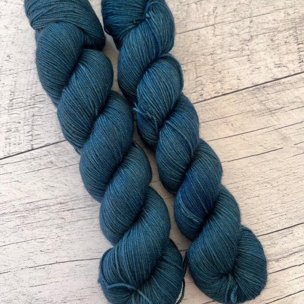 Paon - Laine grosseur fingering, merino/yak/nylon SW, prête à partir
