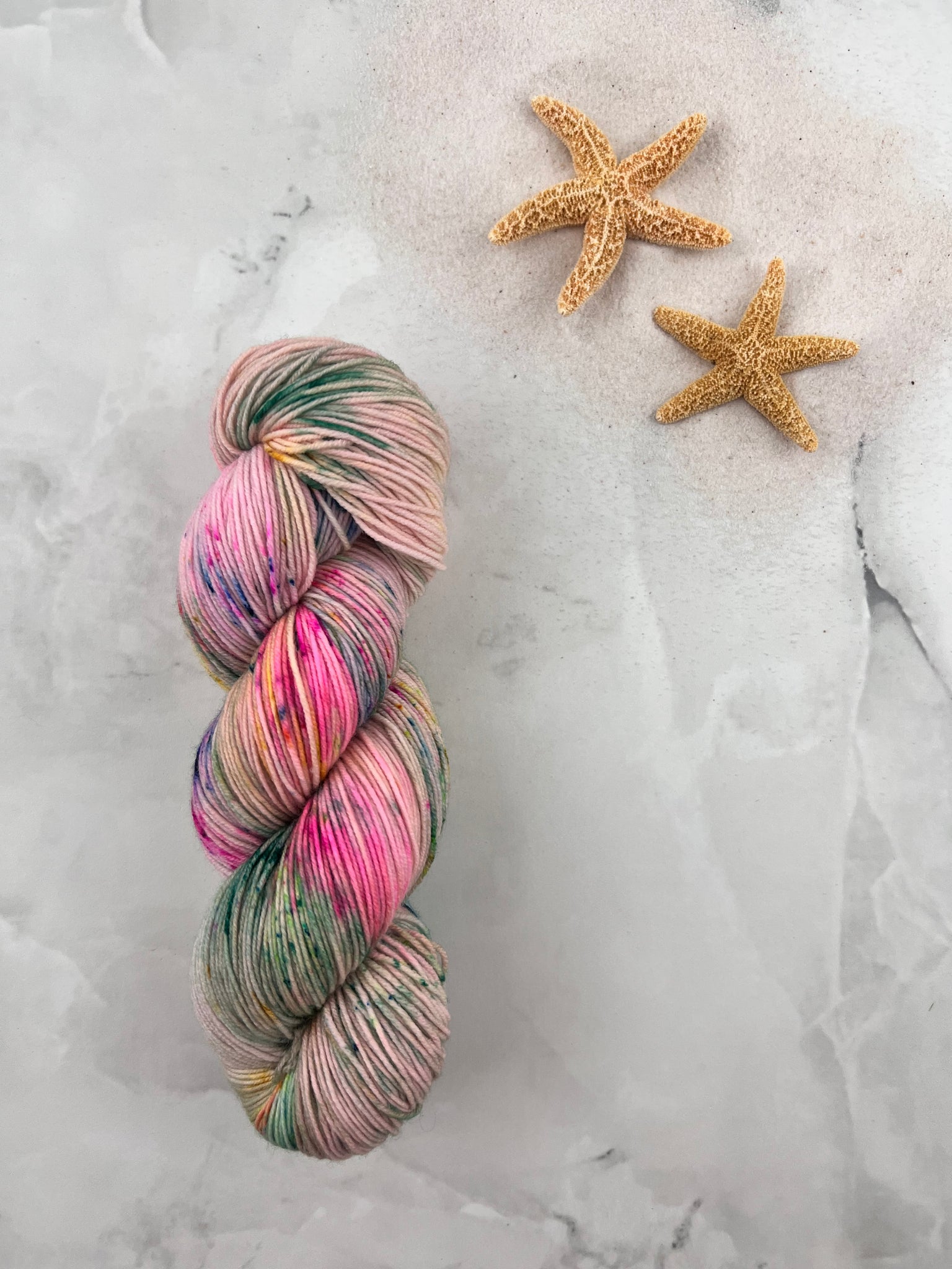 PRÉCOMMANDE Couronne de Noël - Laine grosseur fingering SW merino/nylon, prête à partir