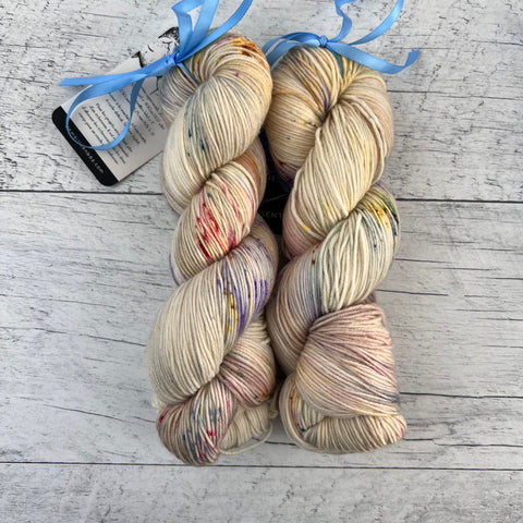 OOAK printemps - Laine grosseur fingering SW merino/nylon, prête à partir