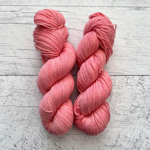 Floraison - Laine grosseur DK, 100% polwarth, prêt à partir