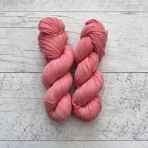 Floraison - Laine grosseur DK, 100% polwarth, prêt à partir