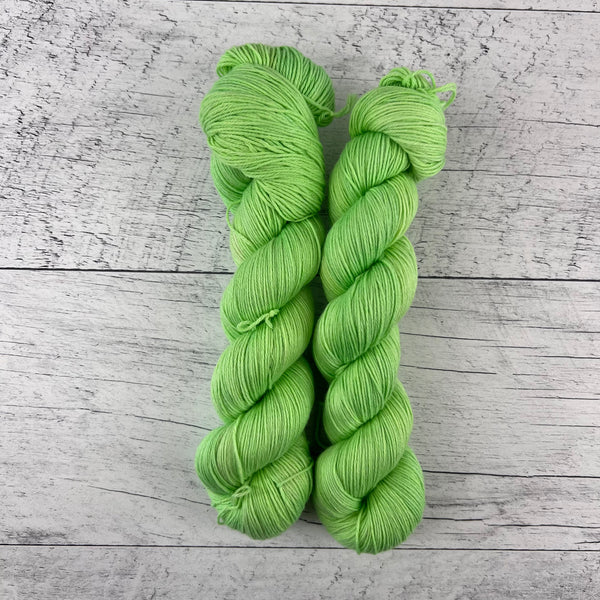 Limette - Laine grosseur fingering SW merino/coton, prête à partir