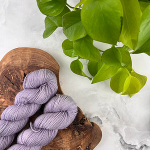 Lavande - Laine grosseur fingering SW merino/coton, prête à partir