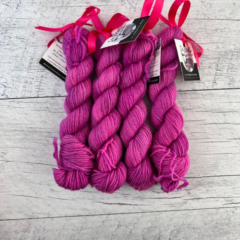 Orchidée OOAK - Mini écheveaux de laine fingering SW BFL/nylon, prête à partir