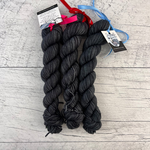 Taïga - Mini écheveau de laine grosseur fingering SW merino/nylon, prêt à partir