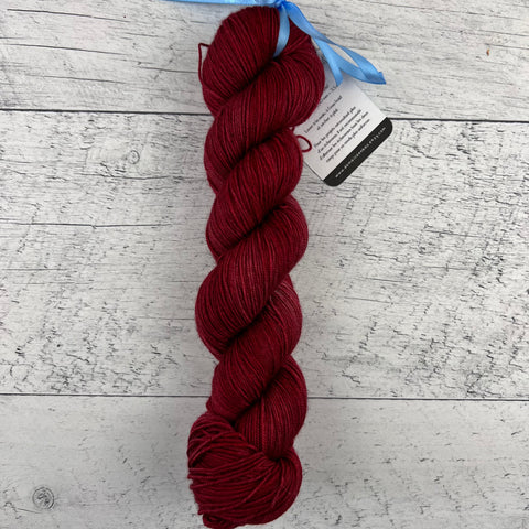 LIQUIDATION (petits défauts) Traîneau - Laine grosseur fingering merino/yak/nylon SW, prête à partir