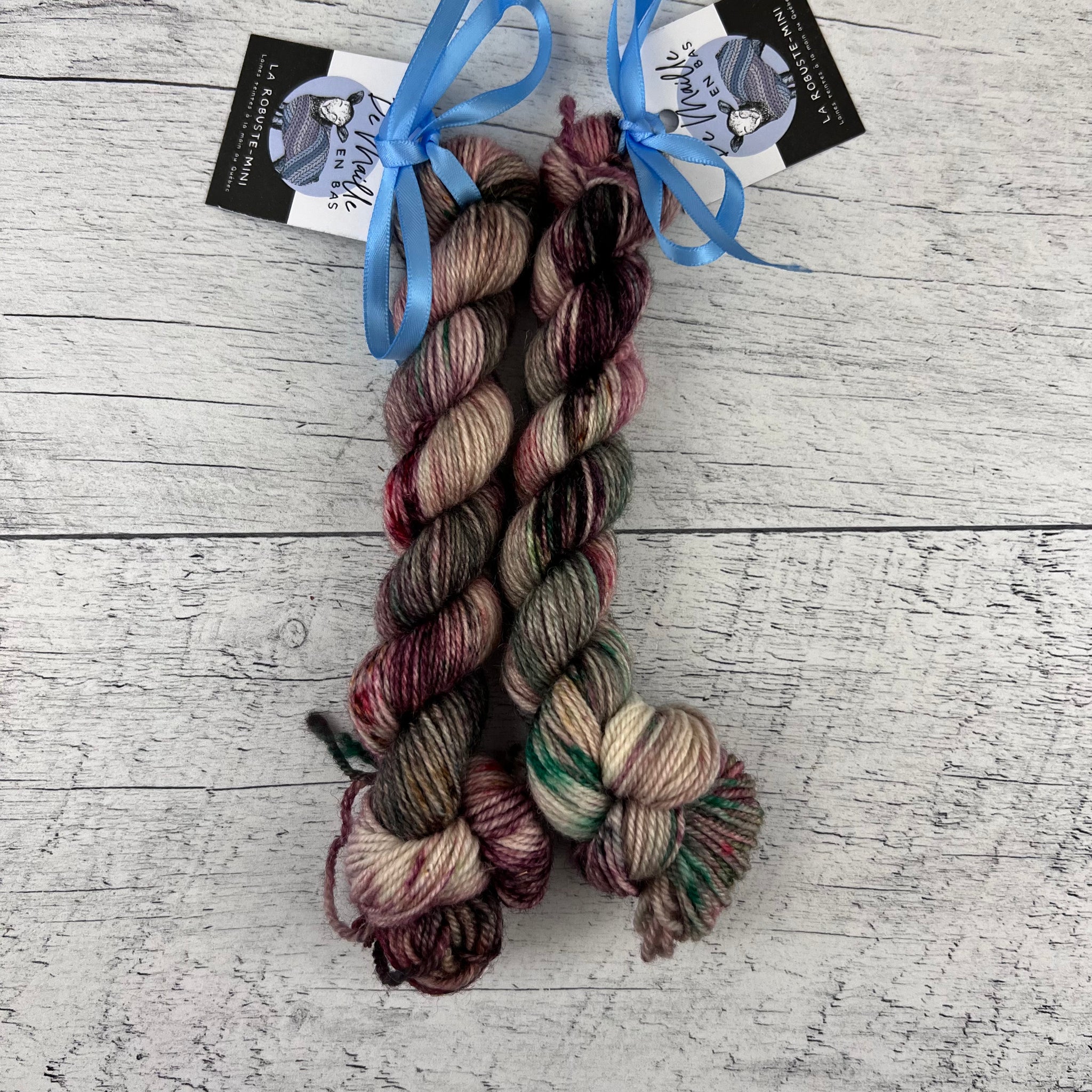 Bad Santa - Mini écheveaux de laine fingering SW BFL/nylon, prête à partir