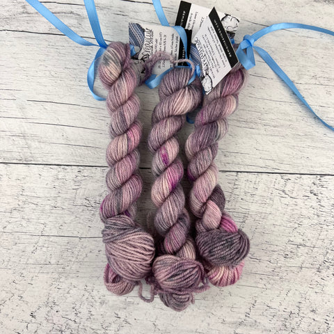 Crépuscule - Mini écheveaux de laine fingering SW BFL/nylon, prête à partir