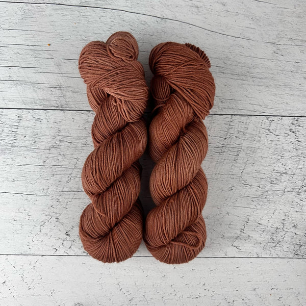 Poulin - Laine grosseur fingering SW merino/nylon, prête à partir