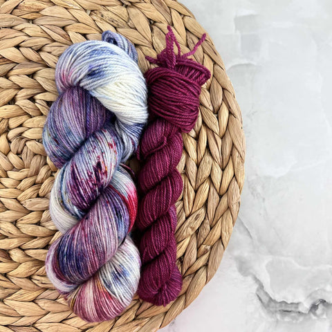 Feux d'artifice (115g) + Merlot (25g) - Ensemble de laine pour bas SW BFL/nylon, prête à partir (Copie)