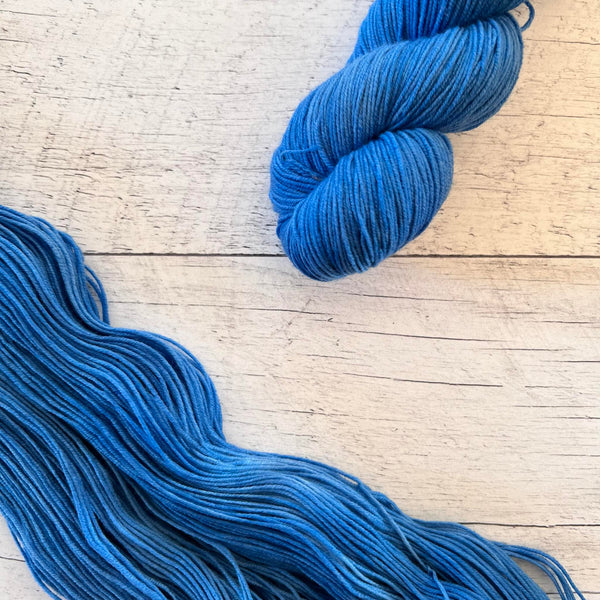 Surf - Laine grosseur fingering SW merino/nylon, prête à partir