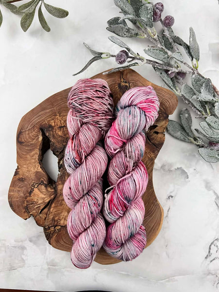 OOAK Noël Vintage - Laine grosseur fingering SW merino/nylon, prête à partir