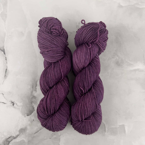 Dahlia - Laine grosseur fingering SW merino/nylon, prête à partir