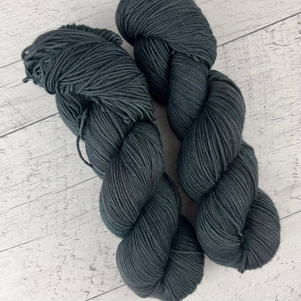 Taïga - Laine grosseur fingering SW merino/nylon, prête à partir