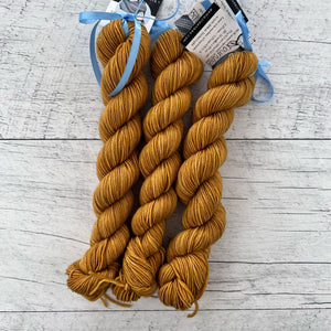 Tournesol - Mini écheveau grosseur fingering SW merino/nylon, prêt à partir