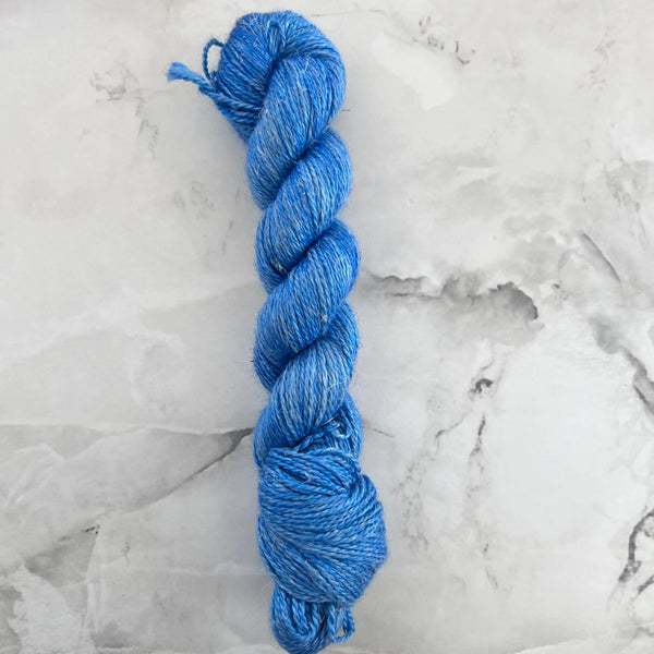 LIQUIDATION (petits défauts) Surf - Laine grosseur DK bébé alpaga/soie/lin non SW, prête à partir