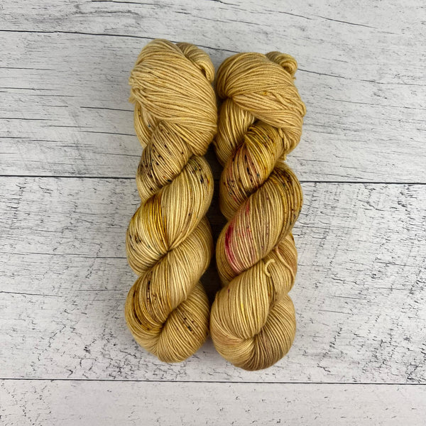 Chaï latté (115g) + Noisette (35g) - Ensemble de laine pour bas SW merino/nylon, prête à partir