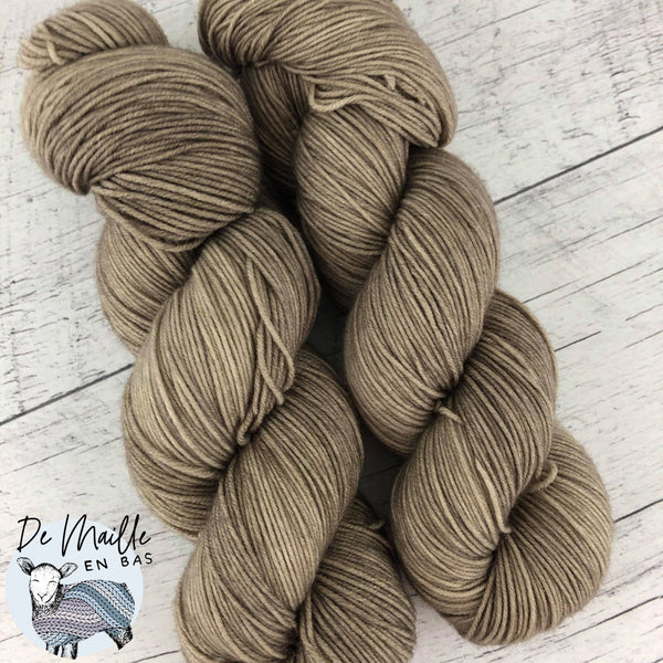 Champignon - Laine grosseur DK, 100% polwarth, prêt à partir