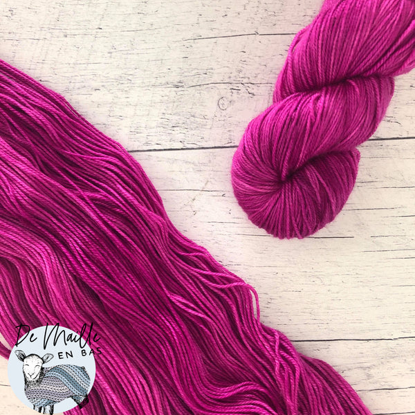 Orchidée - Laine à bas grosseur fingering superwash BFL/nylon, prête à partir