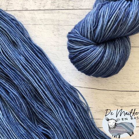 Lac gelé - Laine grosseur DK, 100% polwarth, prêt à partir