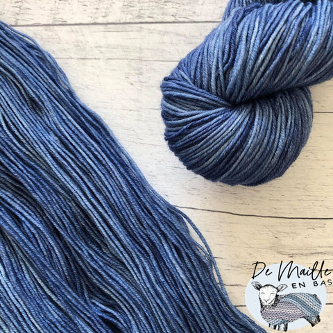 Lac gelé - Laine superwash BFL/nylon, prête à partir
